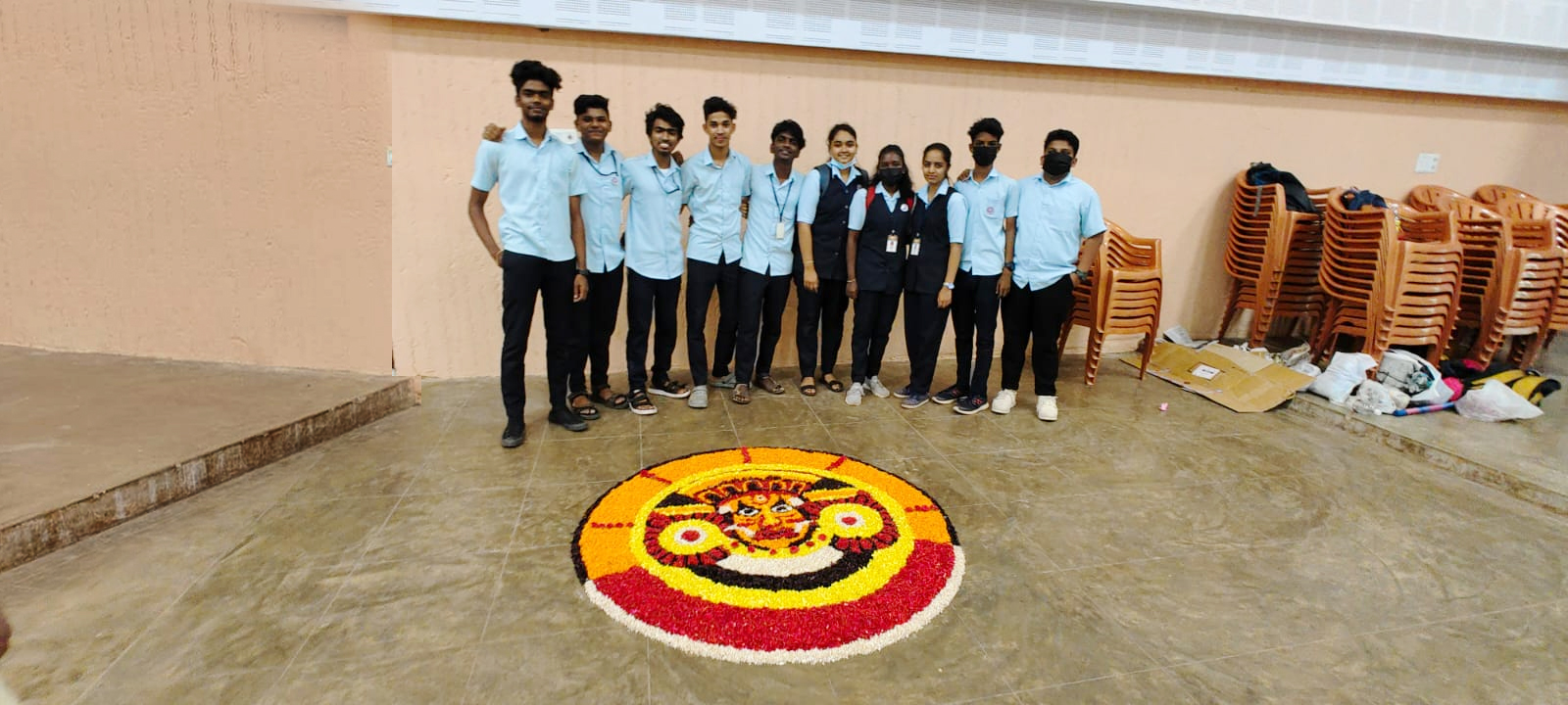 അത്തം നാളിൽ മനോഹാരിത തീർത്തു പൂക്കള മത്സരം