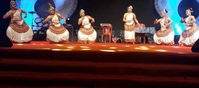 ‘വർണ്ണക്കുട’ യിൽ സാംസ്കാരിക സമ്മേളനവും കലാകാരന്മാർക്കുള്ള ആദരണവും